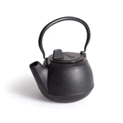 CAMPFIRE Cast Iron 2 Quart Kettle